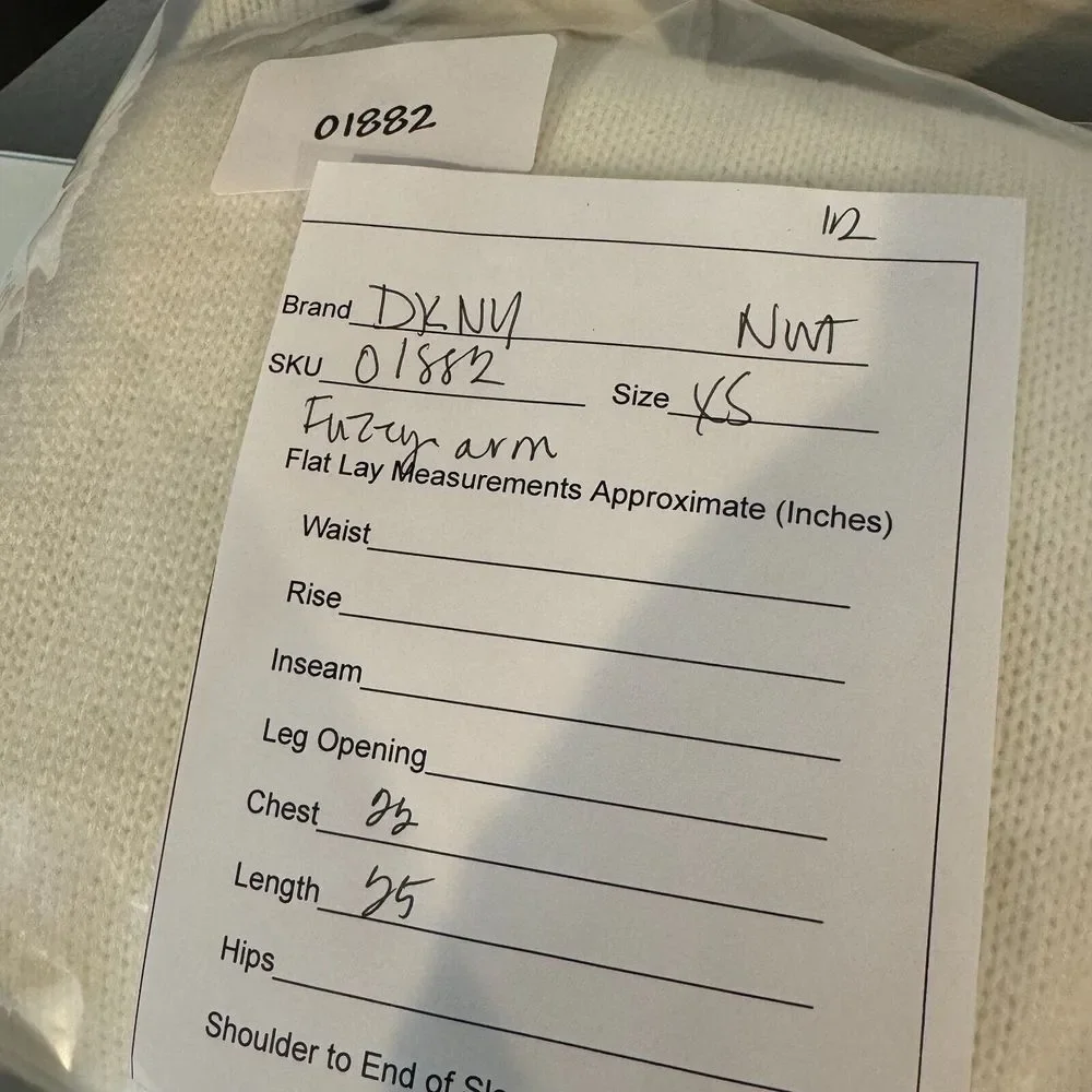 DKNY Sweater Womens Size XS Off White Black Fuzzy Textured Fall Winter‎ NWT - Picture 8 of 8